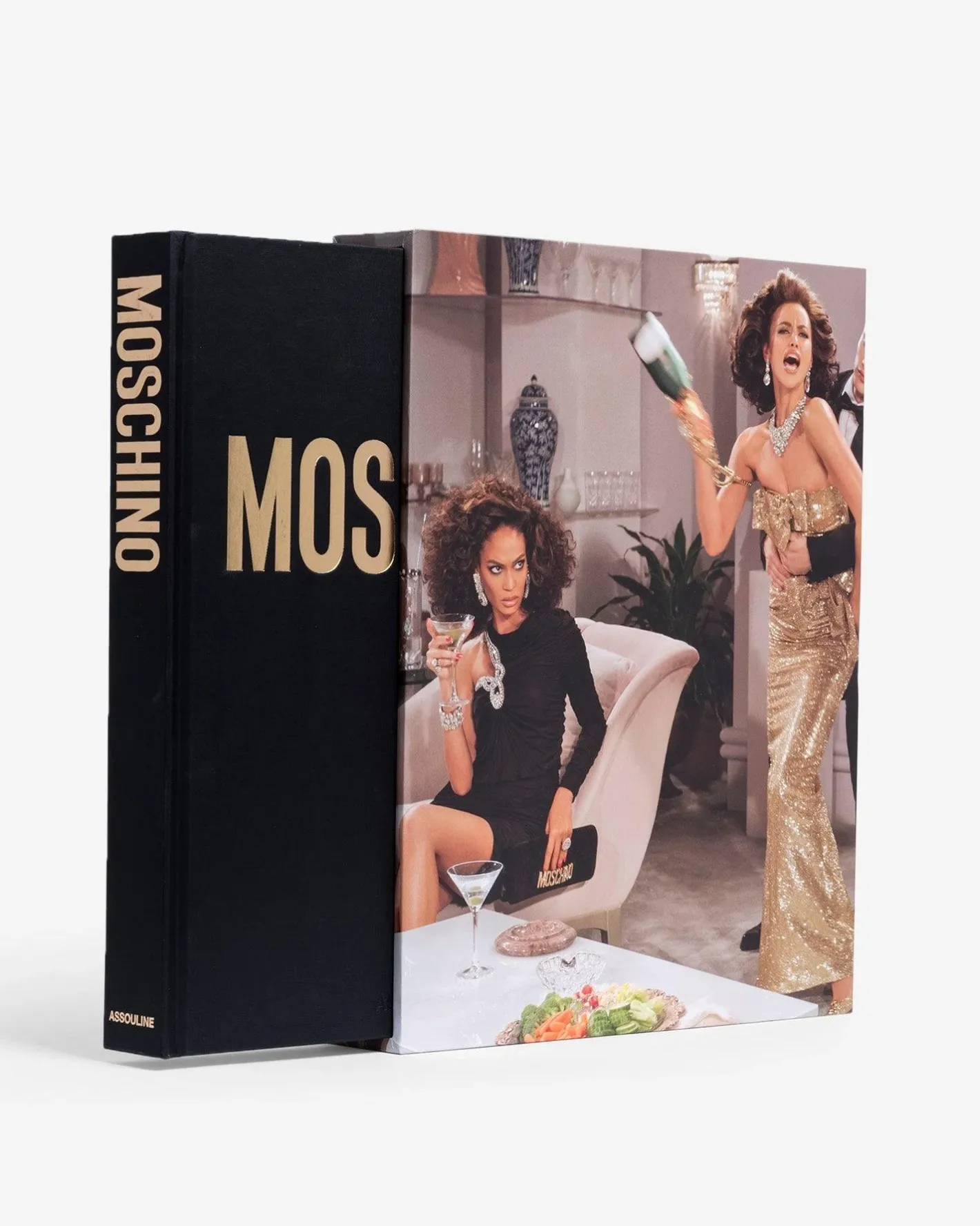 ASSOULINE Moschino^ Iconic Brands|Fashion